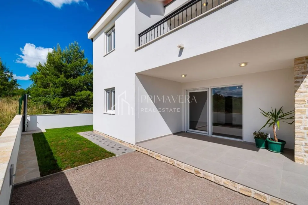 Terrace - Newly Built House with Sea View in Posedarje