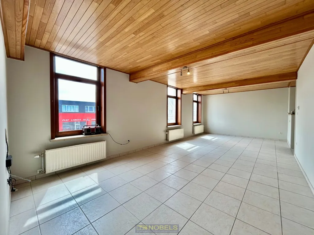 Pièces - Duplex Spacieux avec Terrasse à Lierde