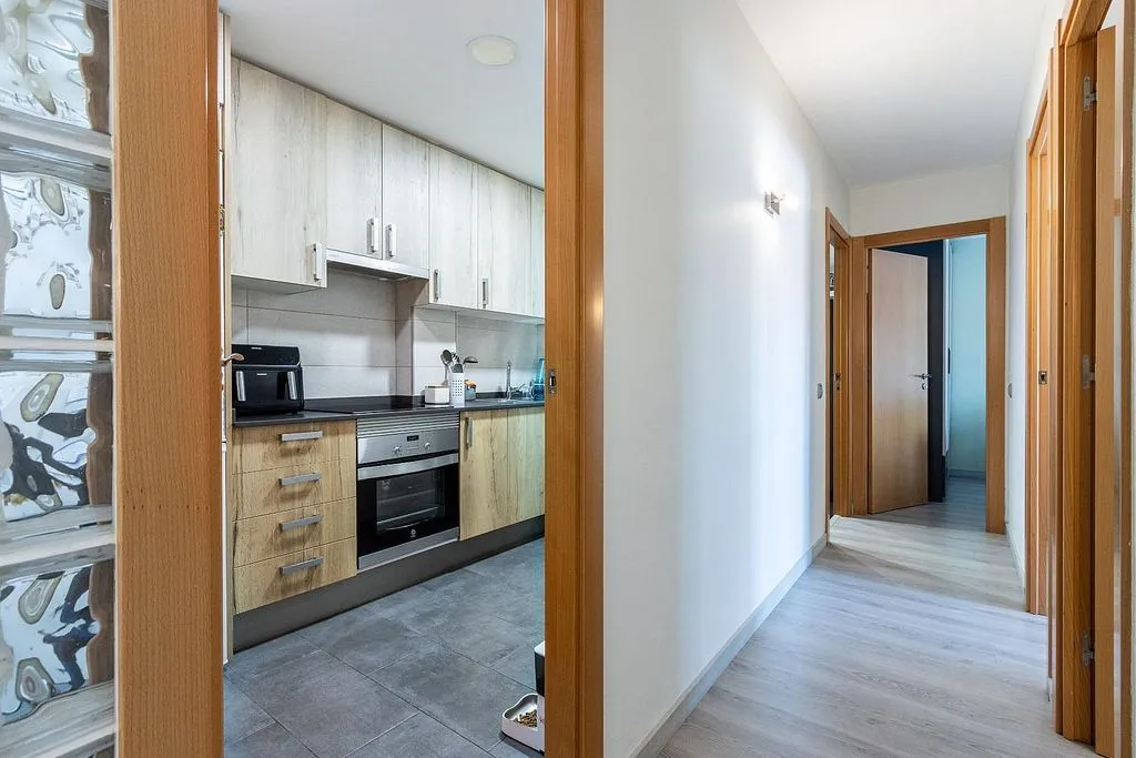 Reformed Apartment with Terrace in Polinyà