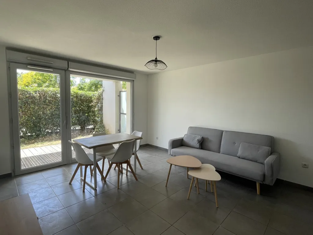 Living Room - Furnished Flat with Garden in Colomiers