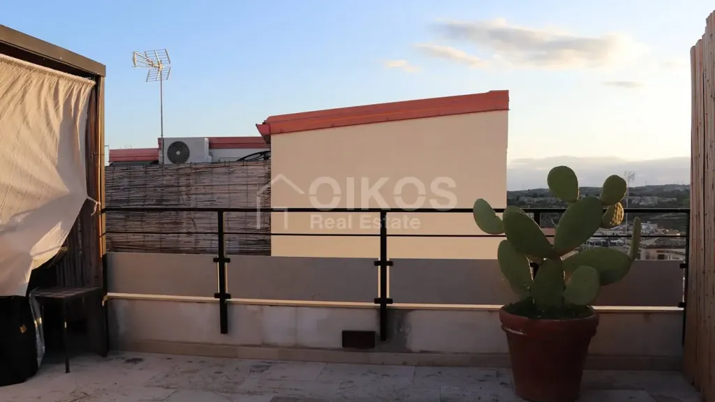 Terrace - Restored Townhouse with Terrace in Noto