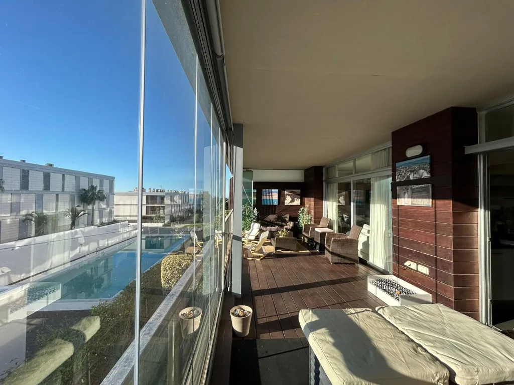 Rõdu - Apartment with Pool and Terrace in La Duquesa