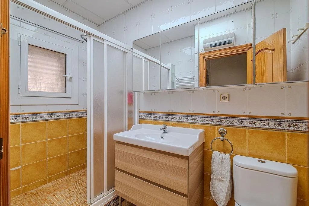 Vannitoad - Chalet with Pool and Terrace in Abrera
