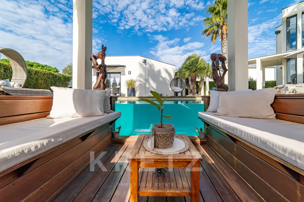 pool_area