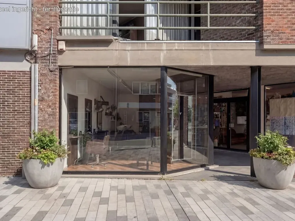 Välivaade - Commercial Ground Floor in Lommel Centre