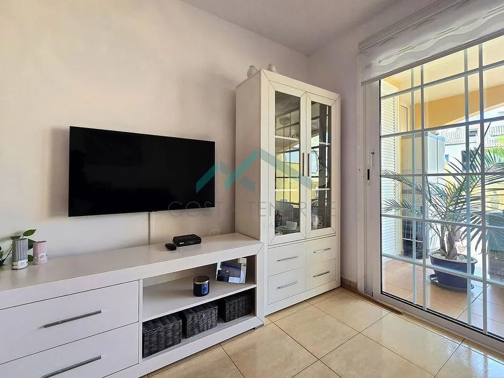 Living Room - 1-Bedroom Apartment with Pool in Palm Mar