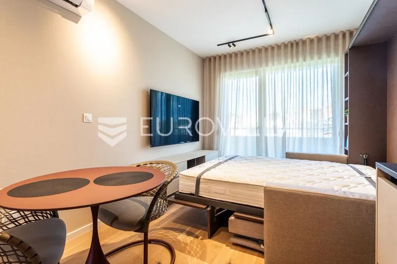 Chambres - Modern Studio Apartment with Loggia in Sirobuja, Split
