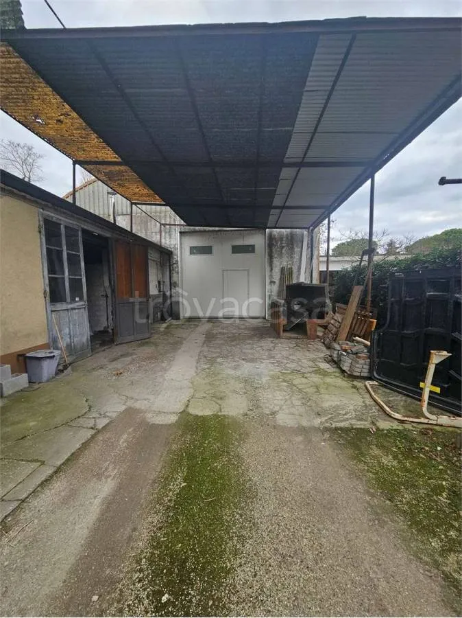 Jardin - Villa with Workshop in Savio, Ravenna