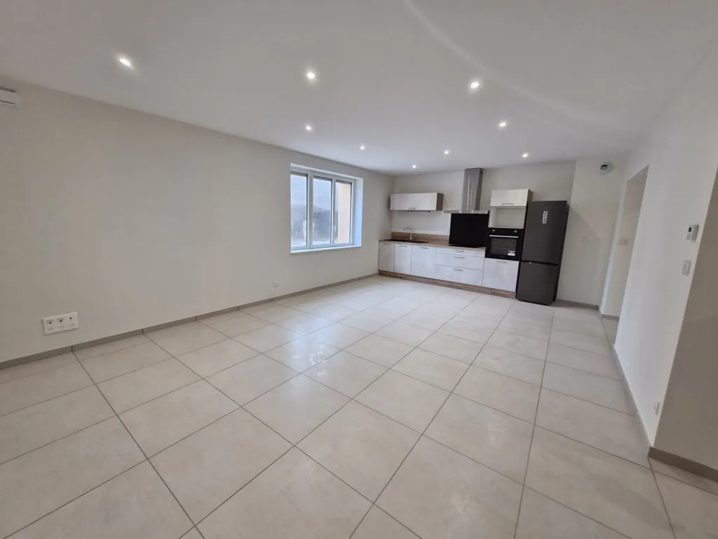 Köök - Fully Renovated Flat with Terrace in Ampuis