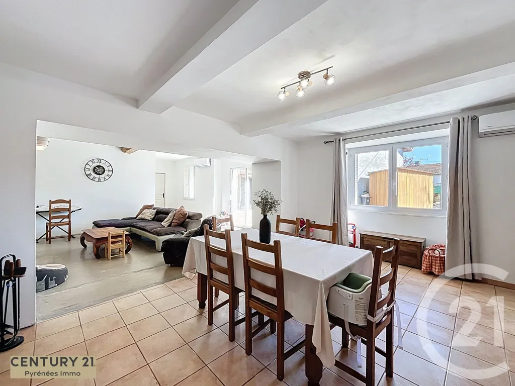 Söögituba - Renovated House with Balcony in Mazères-de-Neste
