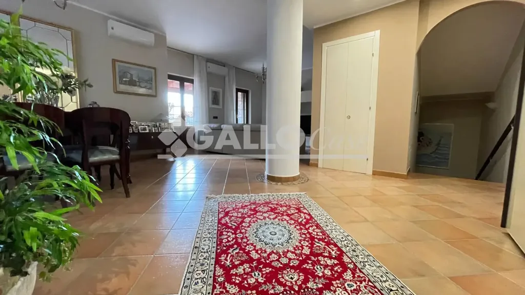 Entrée - Elegant Villa with Garden in Zumpano