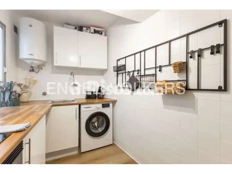 Köök - Fully Renovated Flat in En Corts, Valencia
