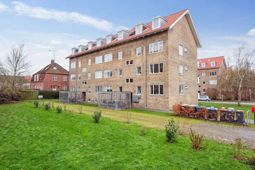 Aed - Modern Flat with Balcony in Vanløse