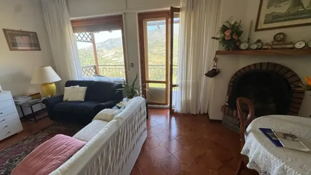 Elutuba - Villa Apartment with Terraces in Sanremo