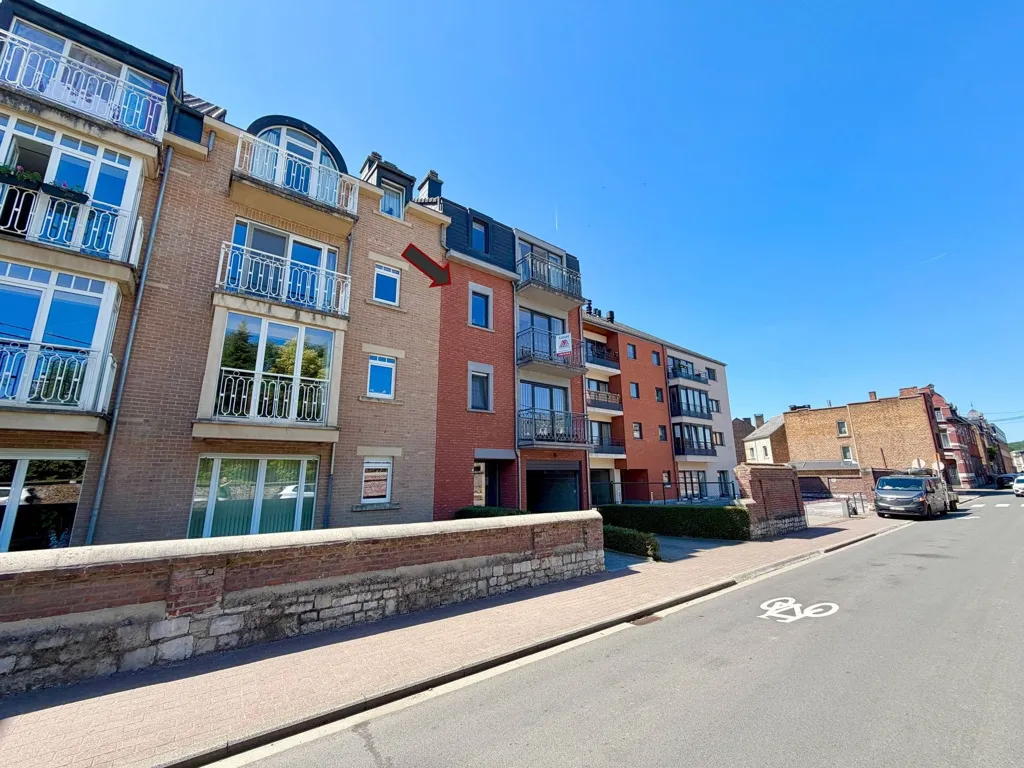 Välivaade - City Centre Flat with Terrace in Andenne