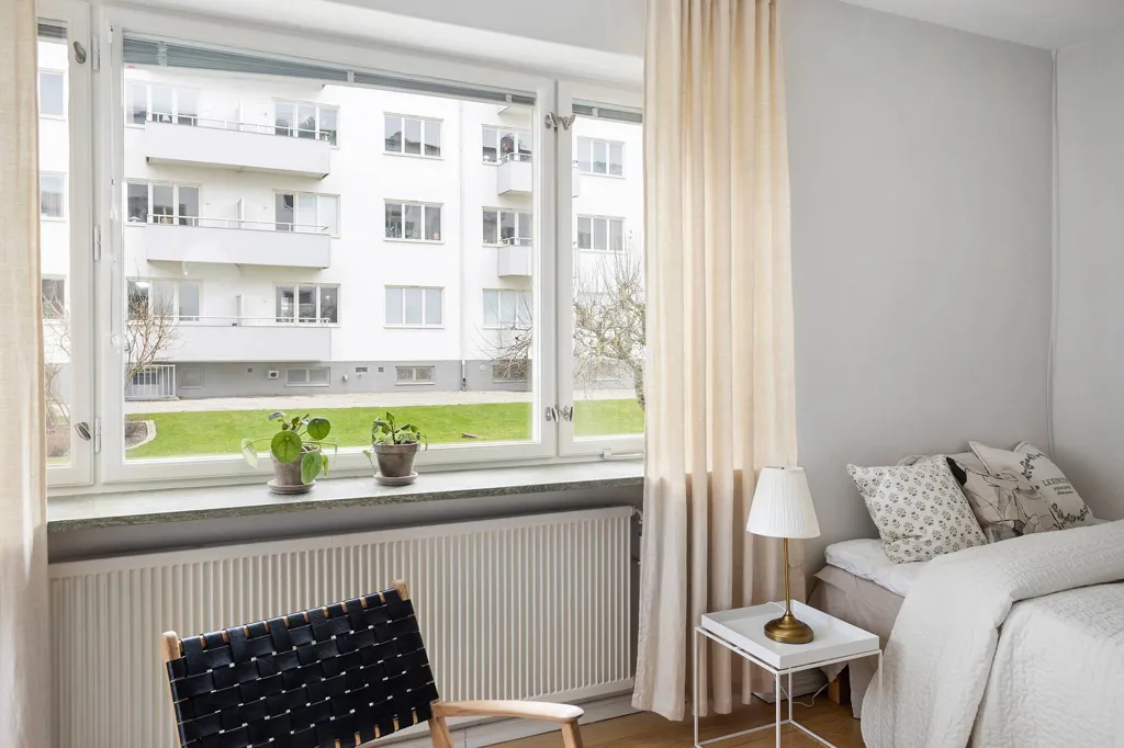 Magamistoad - Corner Flat with Abundant Light in Lund