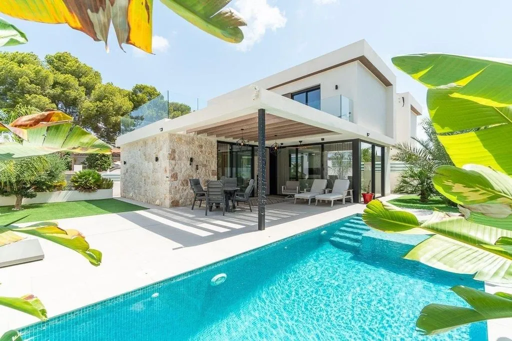 pool_area