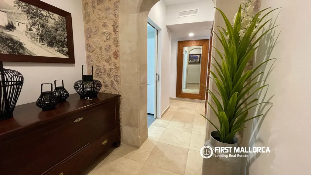 Hallway - Furnished Apartment with Mountain View in Pollensa
