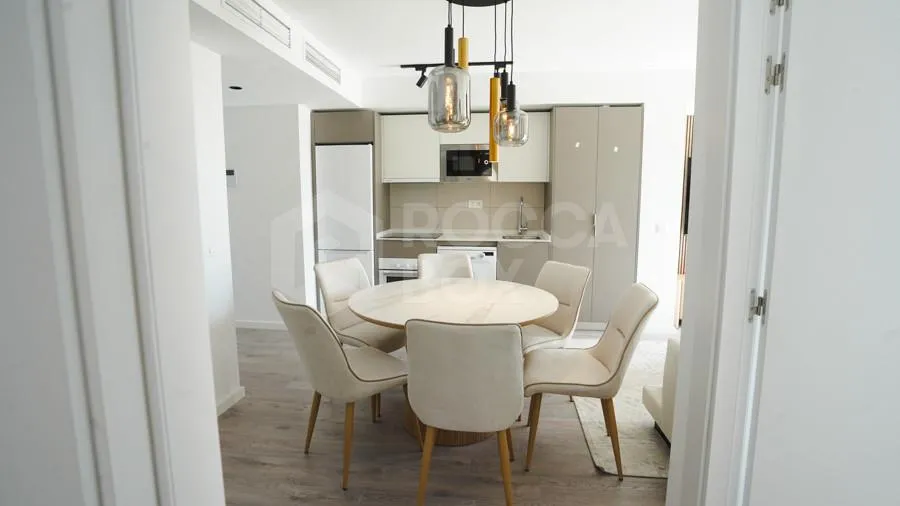 Söögituba - 3-Bedroom Apartment with Sea View in Fuengirola