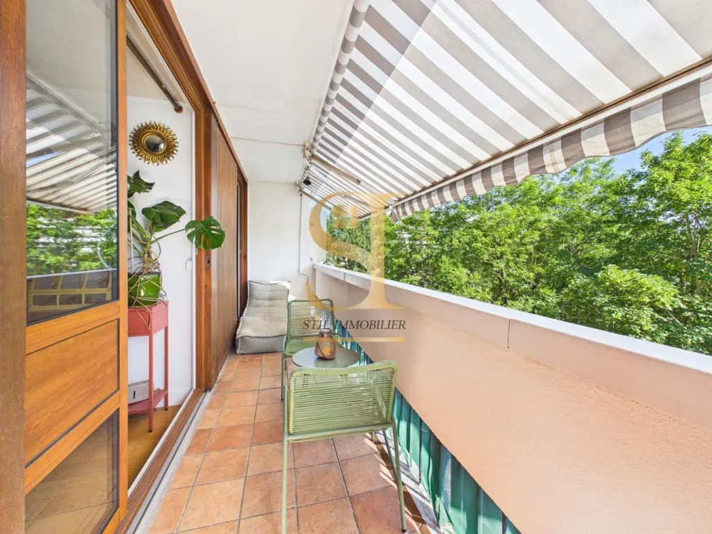 Balcon - Appartement 5 Pièces avec Piscine à Draveil