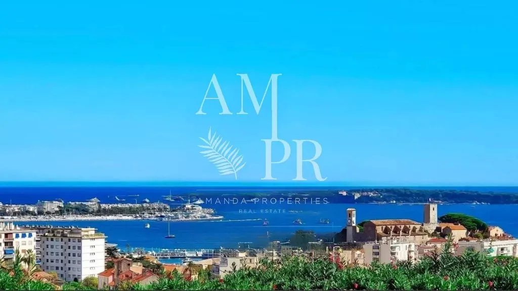 Luxury Villa with Sea View in Cannes