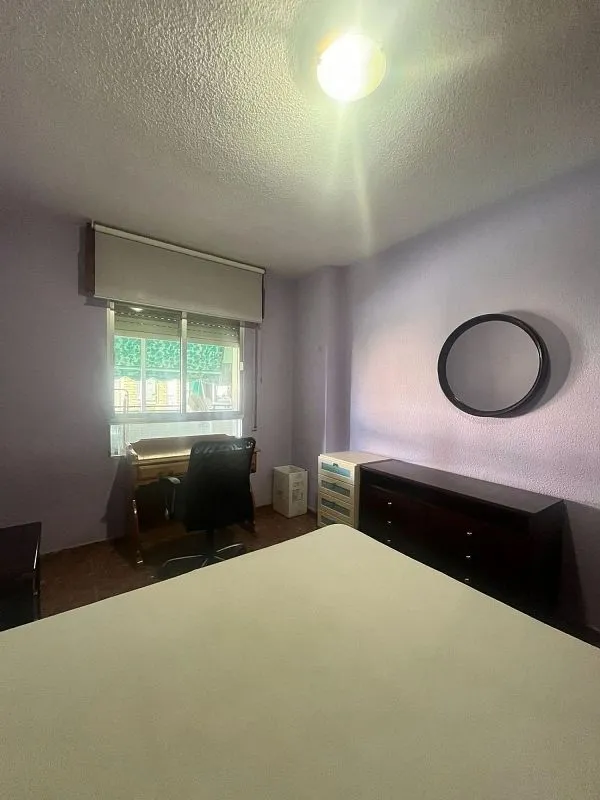 Bedrooms - Student Flat with Terrace in Villarejo, Granada