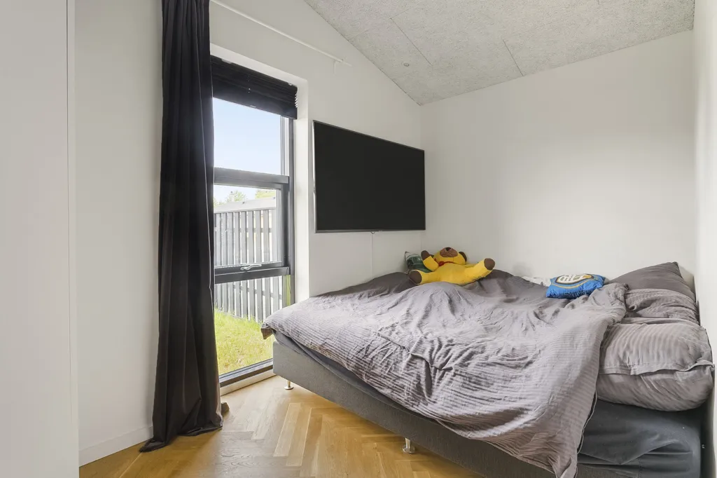 Bedrooms - Modern Villa with Large Terrace in Bullerup
