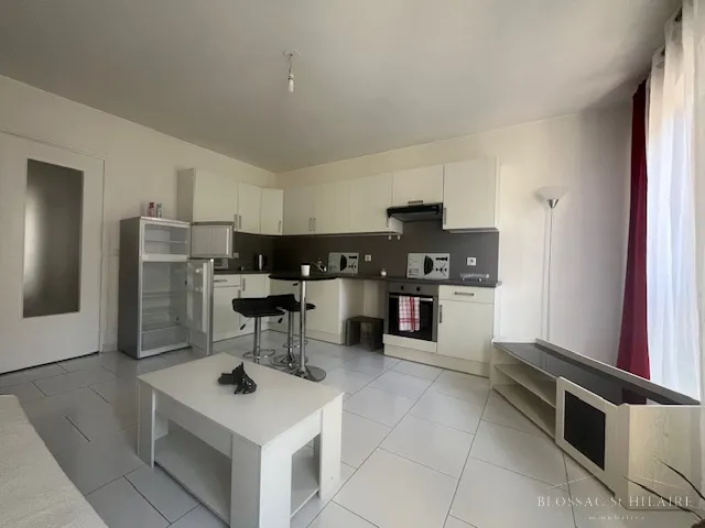 Kitchen - Furnished Flat with Parking in Poitiers Centre