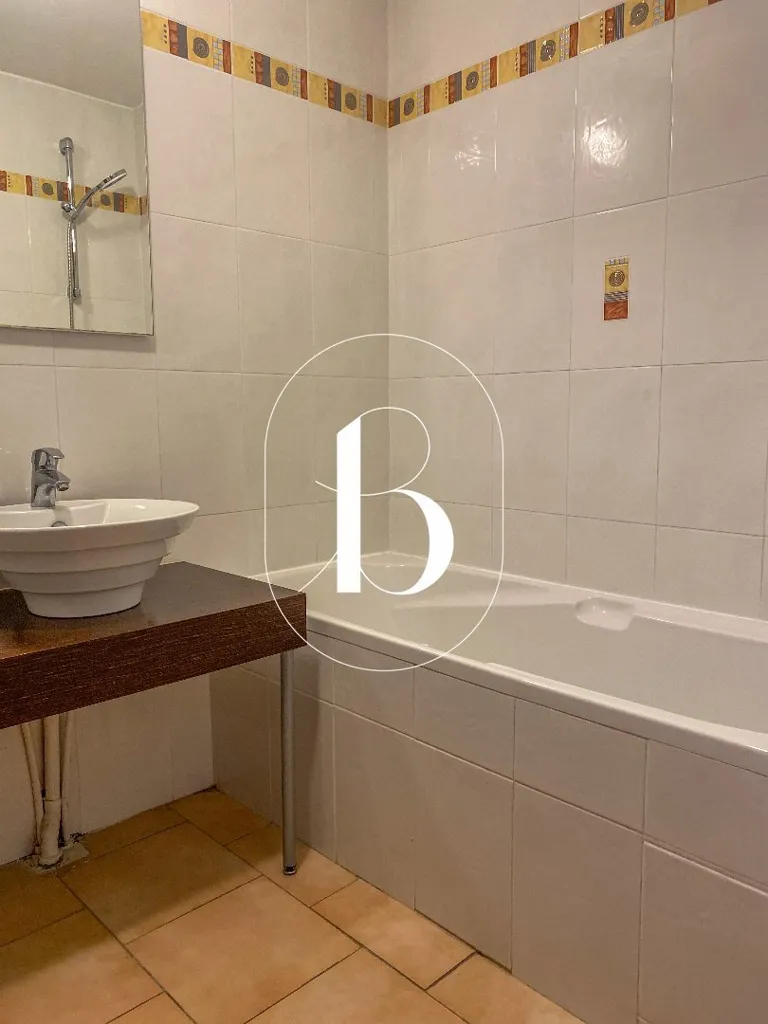 Bagni - Duplex Apartment with Terrace in Barjac