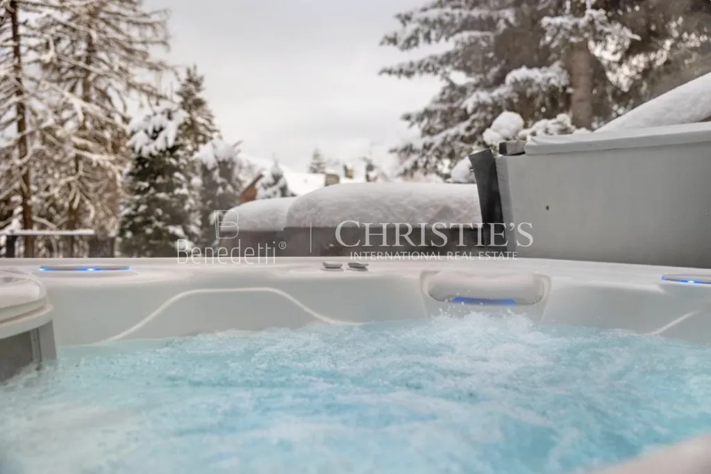 Toad - Luxury Chalet with Ski-in/Ski-out in Olang