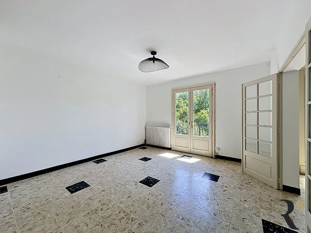 Toad - House with Garden and Pool Potential in Drémil-Lafage