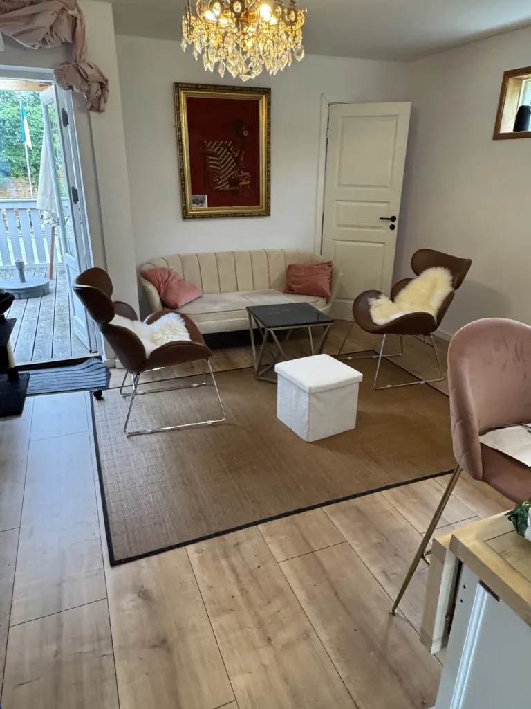 Living Room - Villa with Large Terrace in Dele