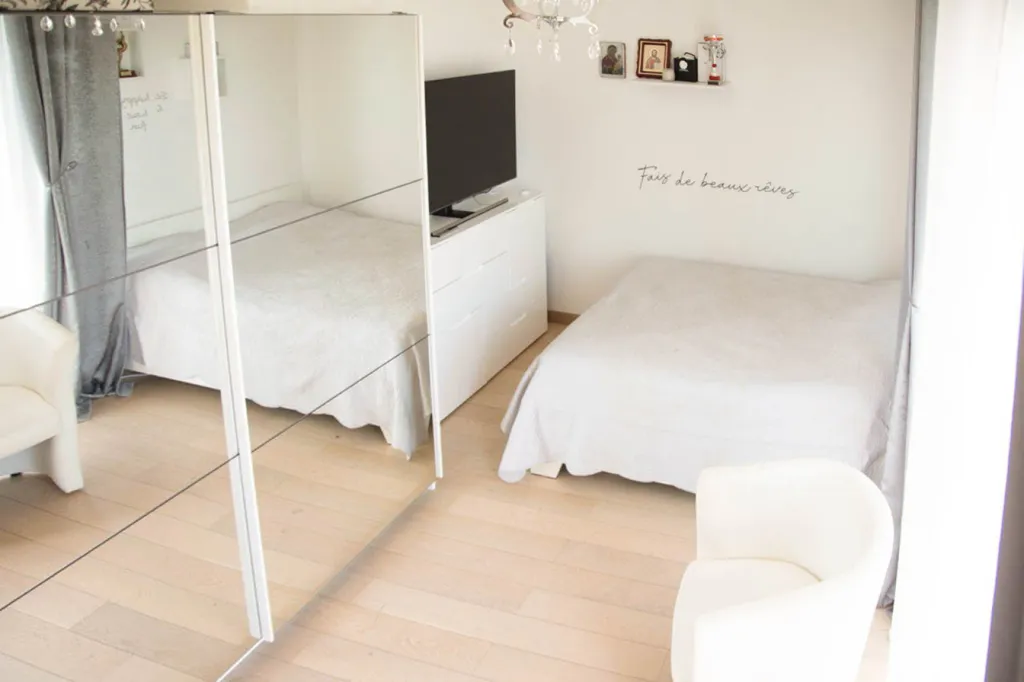 Chambres - Appartement Rénové avec Vue Mer à Nice