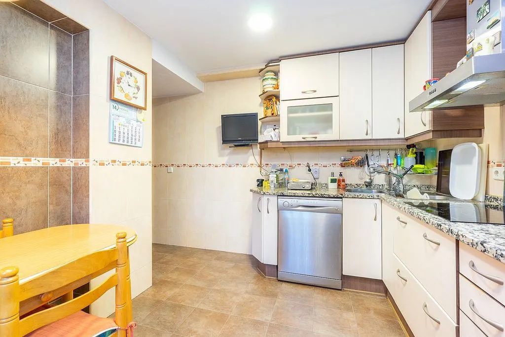 Köök - Apartment with Pool and Terrace in Móstoles