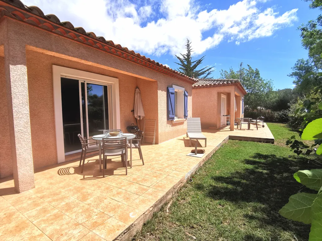 Terrasse - Propriété avec 4 Gîtes et Piscine à Béziers