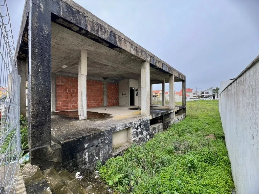 Garden - Approved Restaurant Plot in Cascais