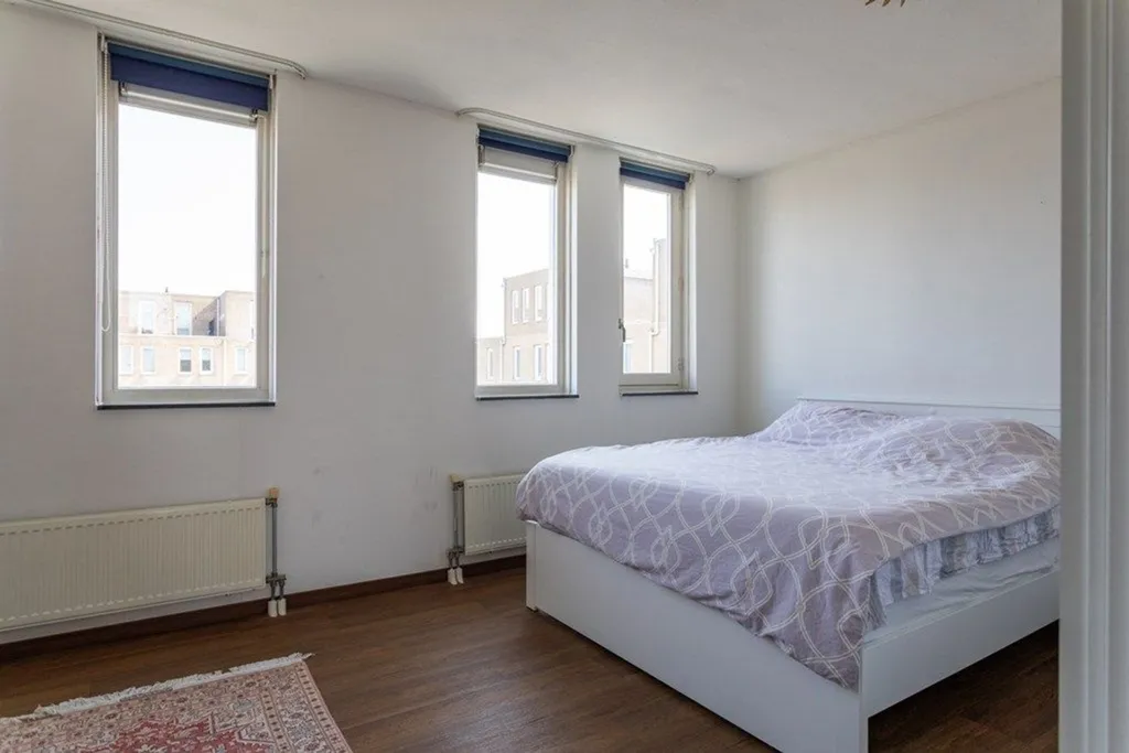 Chambres - Three-Bedroom Tussenwoning with Garden in Rijswijk