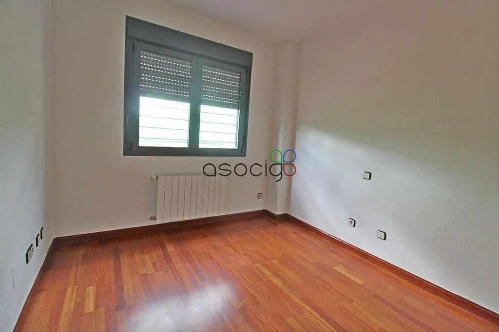 Toad - Apartment with Terrace in Yebes