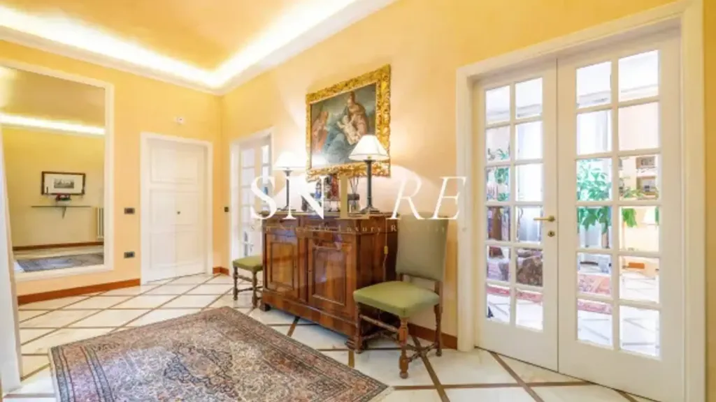 Entrée - Luxury Apartment with Balconies in Florence