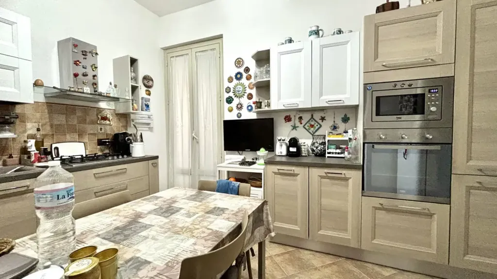 Cucina - 5-Bedroom Apartment with Balcony in Palermo