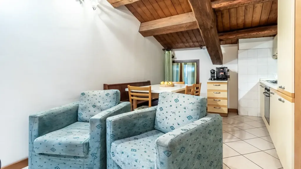 Söögituba - Modernised Two-Bedroom Apartment in Casalfiumanese