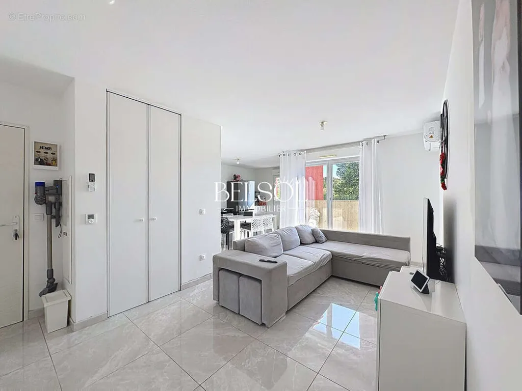 Séjour - Appartement lumineux avec balcon à Perpignan