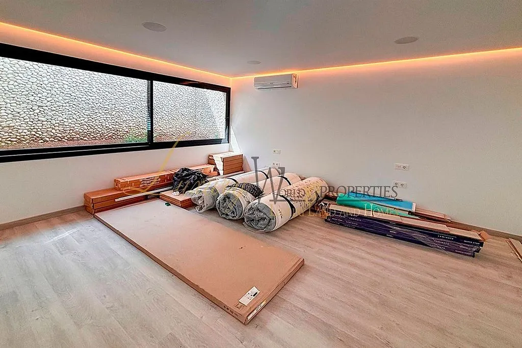 Magamistoad - Modern Villa with Private Pool in El Madroñal