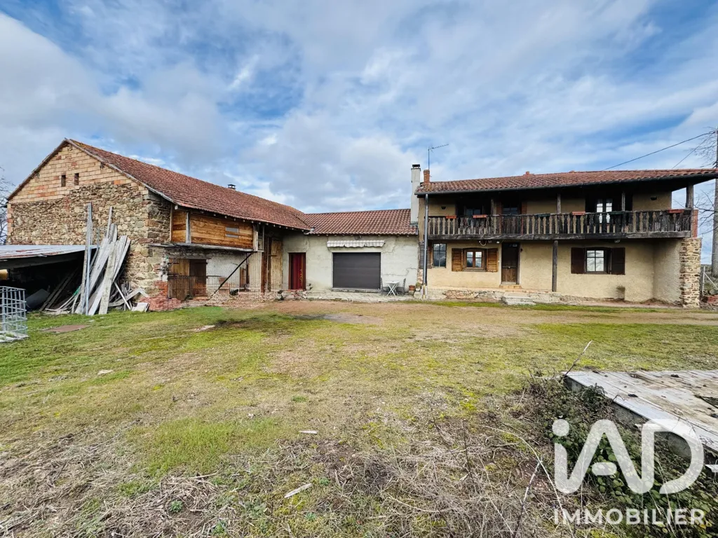 Extérieur - Maison avec Vue Dégagée à Vézelin-sur-Loire