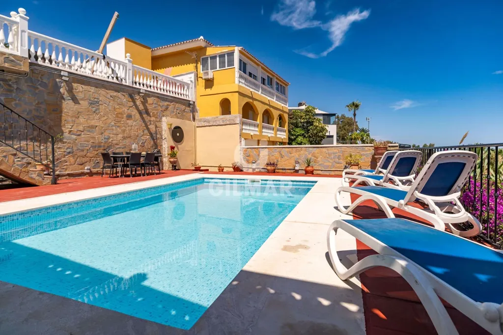 Piscine - Luxury Flat with Sea Views in Benalmádena
