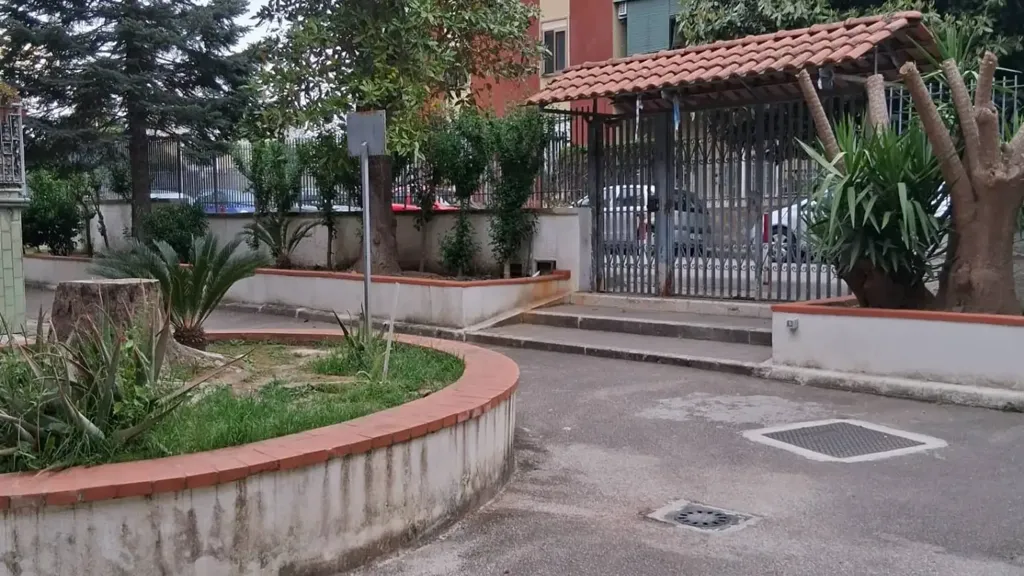 Exterior - Bright 2-Bedroom Apartment with Balcony in Quarto