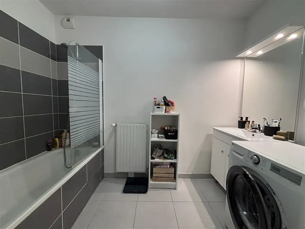 Salles de bain - Appartement 3 Pièces avec Balcon à Nantes