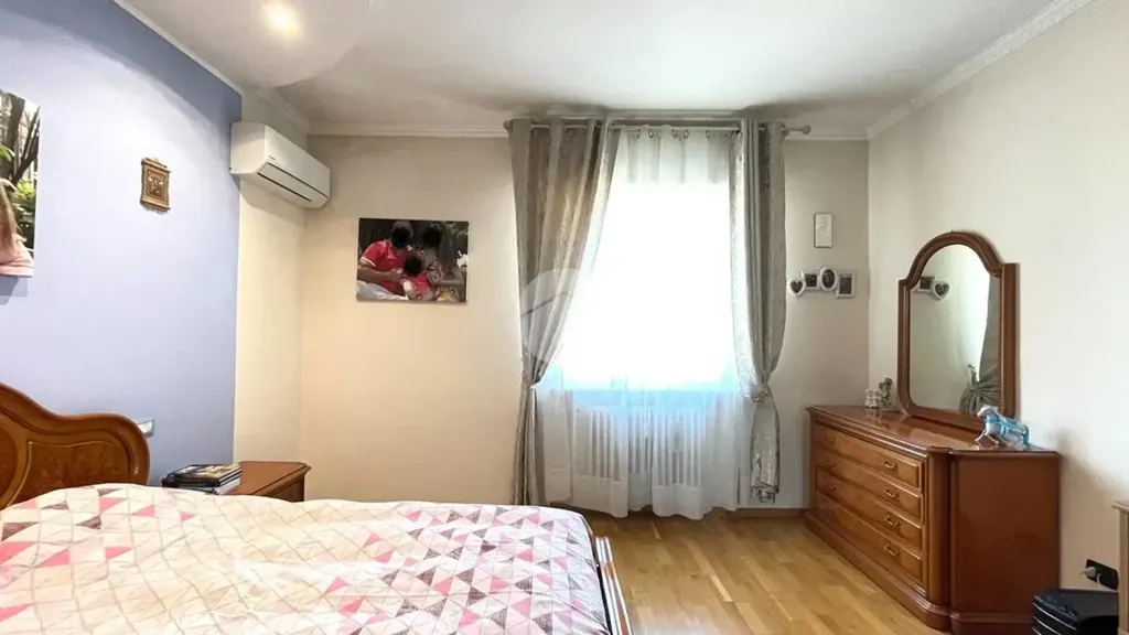 Chambres - Renovated Apartment with Mountain View in Brescia