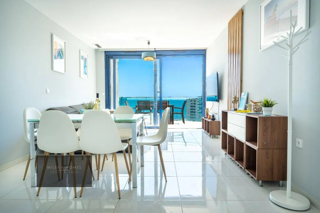 Salle à manger - Luxury Penthouse with Sea View in Punta Prima