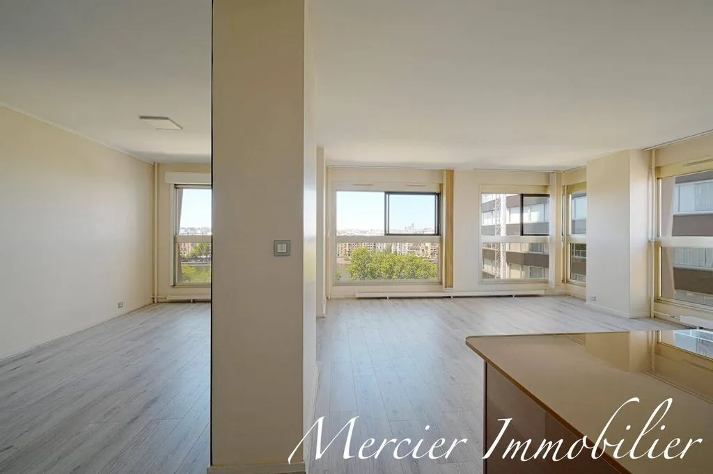 Séjour - Appartement d'Angle avec Vue Panoramique sur Seine à Paris